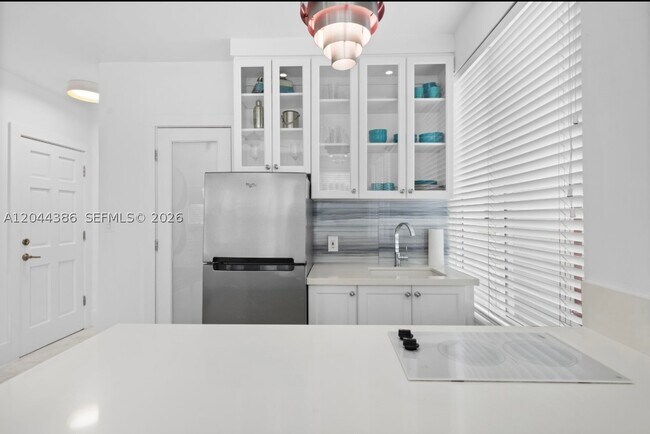 Photo - 739 2nd St Unit 6