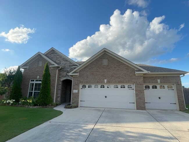 Photo - 107 Welbury Ct House
