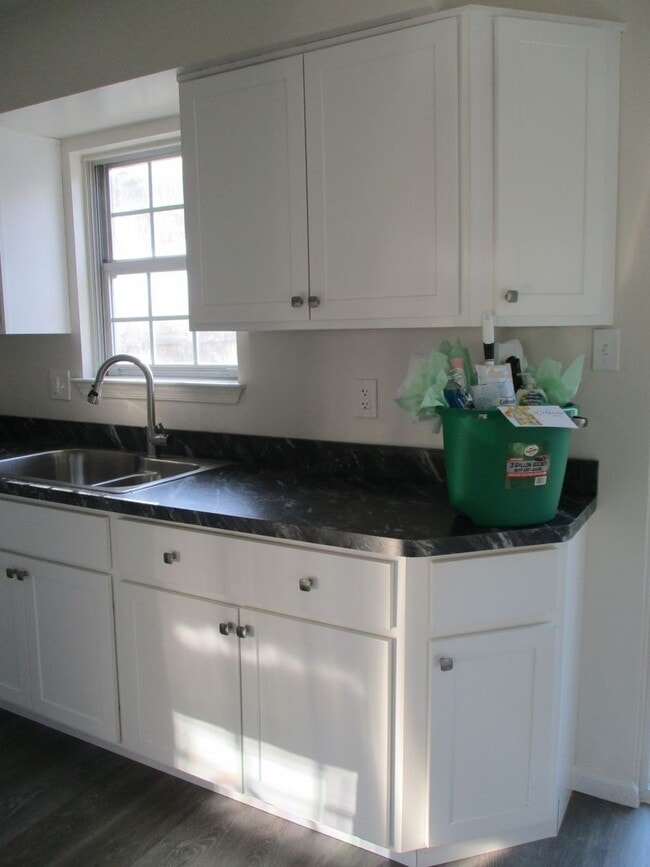 Photo - 3BR Townhome in Northampton School District