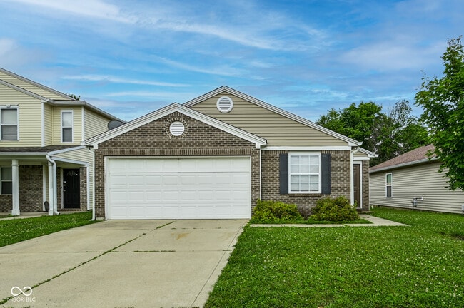 Building Photo - 1804 Feather Reed Ln