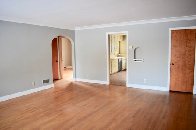 Photo - 1721 Lloyd Ave