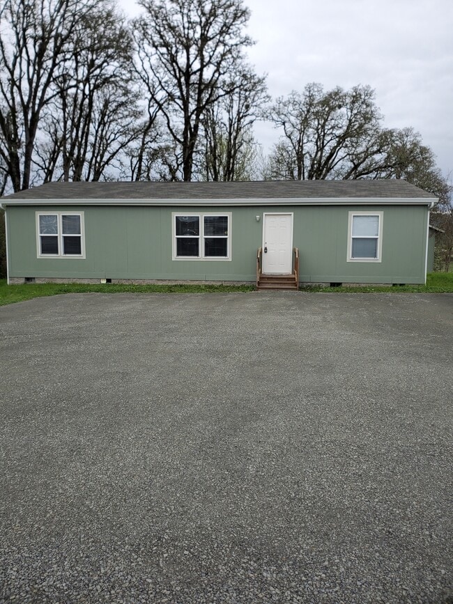 Building Photo - 86435 Franklin Blvd