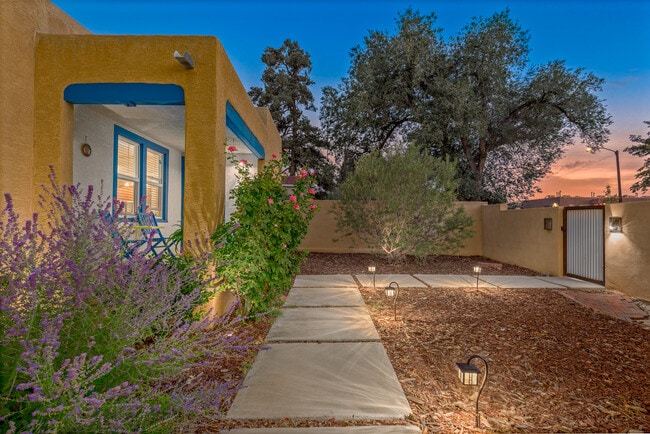 Photo - 414 Vassar Dr SE