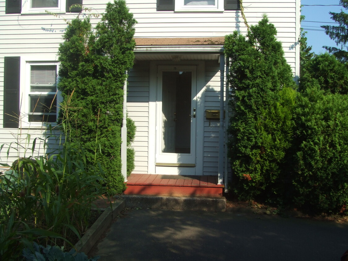 Photo - 75 Garden Dr (Fairfield, CT)