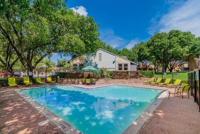 Building Photo - Cottages at Bedford