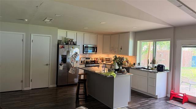 Photo - 618 Shadyglen Dr