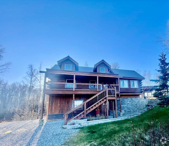 Building Photo - Amazing custom built Alaskan Log home acro...