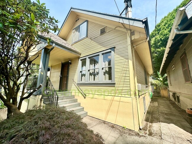 3-Bedroom, 2-Bathroom House with Attached ... - 3-Bedroom, 2-Bathroom House with Attached ...