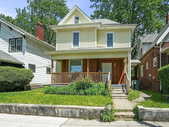 Photo - 2278 Ridgeway Ave