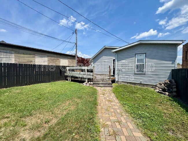 Photo - 137 Hennepin St