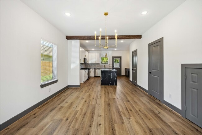 Photo - 8013 Ritz St