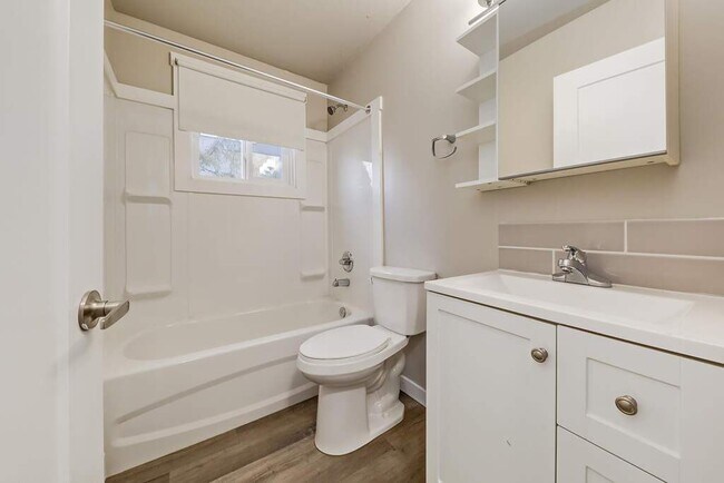 Aiva Manor - Aiva Manor