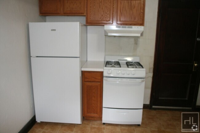 Building Photo - Courter Ave, Yonkers Unit 1 Rental