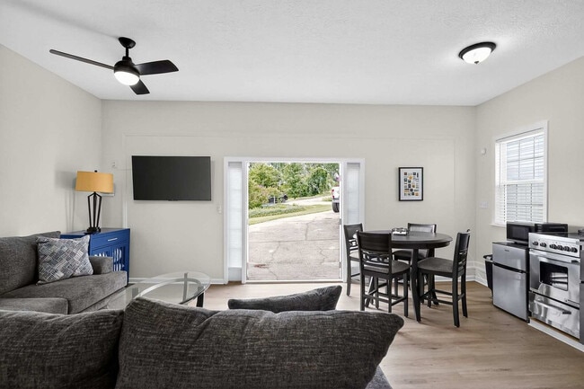 Photo - 1001 Bedford Dr Unit SI ID1591553P