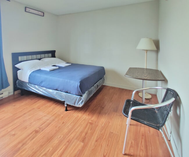 Photo - Toronto Furnished Living