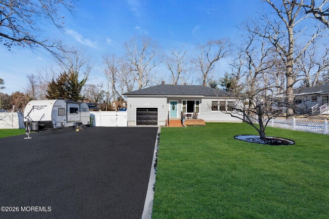 Photo - 242 Pennsylvania Ave