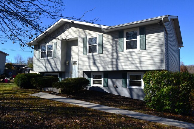 Photo - 728 Pleasant Valley Rd