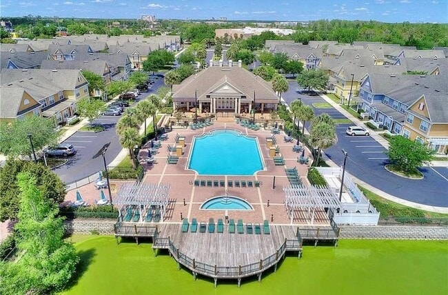 Photo - 4562 Yellowgold Rd E