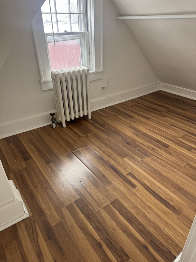 Photo - 334 Midland Ave