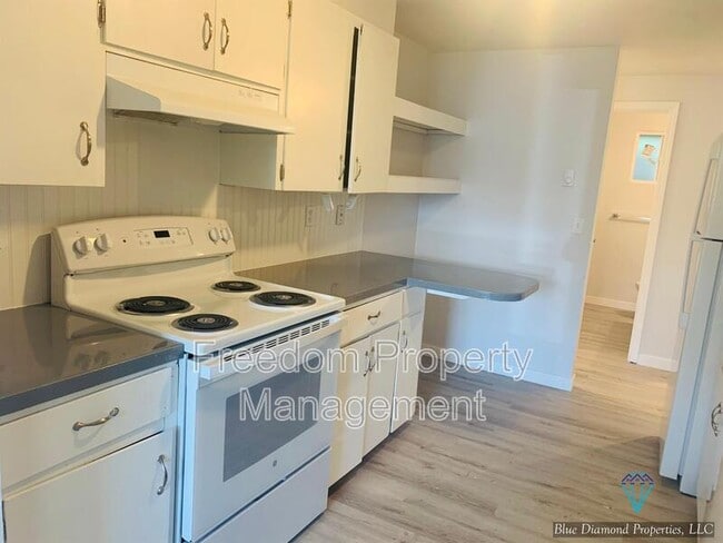 Photo - 3114 Iowa Ave Condo