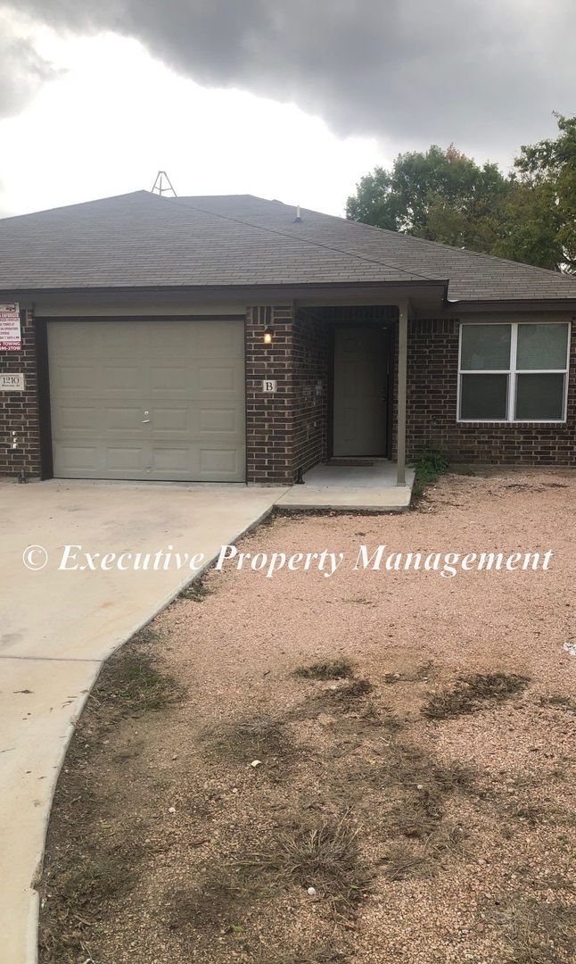 Photo - 1210 Westview Dr Unit B