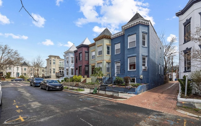 Photo - 2219 Flagler Pl NW