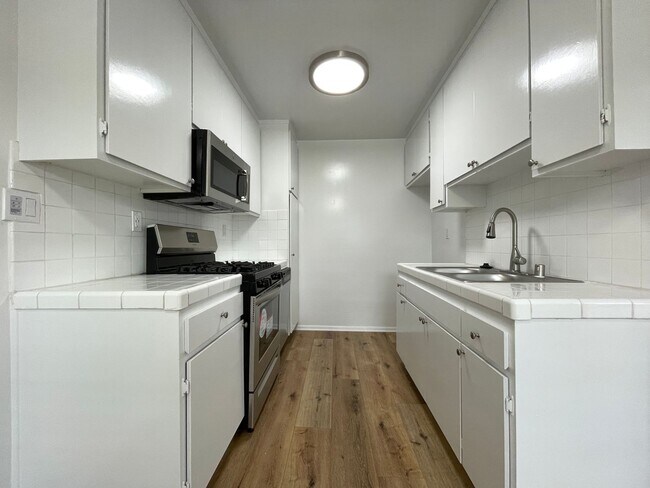 Photo - 5650 Fair Ave