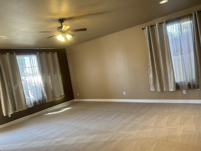 Photo - 25288 Red Fern Cir