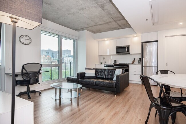 Photo - 1475 Rue St-Hubert Unit ID1261806P