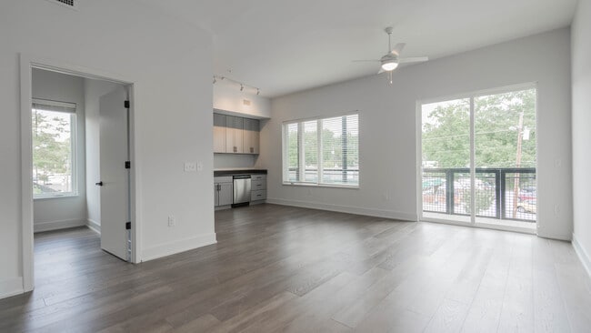 Photo - Hill Standard