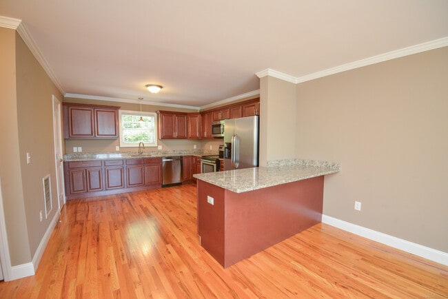 Photo - 339 Meadowside Rd Unidad B