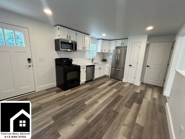 Photo - 52 Price St Unit A