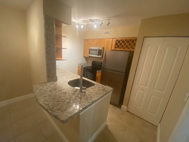Photo - 2861 N Oakland Forest Dr House