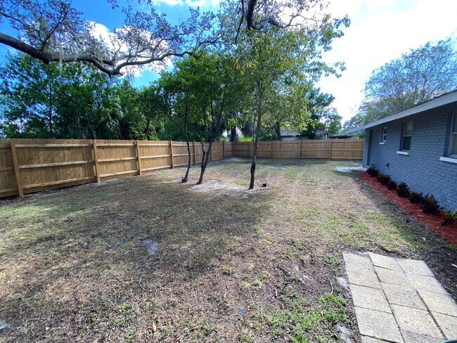 Photo - 12319 Unidad A