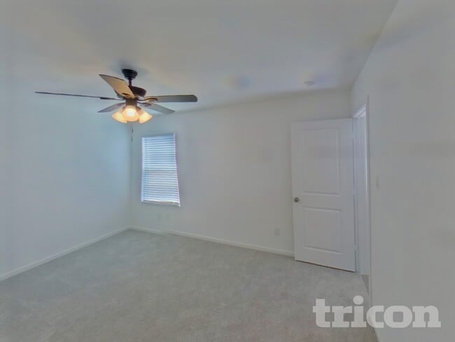 Photo - 803 Ponderosa Ln