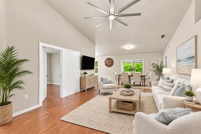 128 Lookout Dr