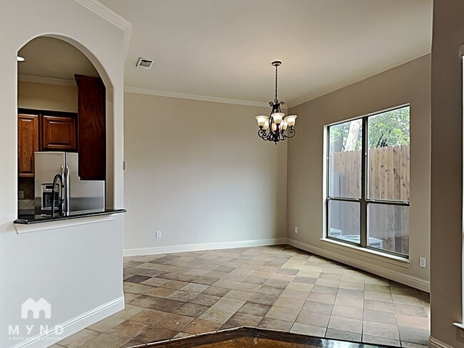 Photo - 2204 Apollonia Ln
