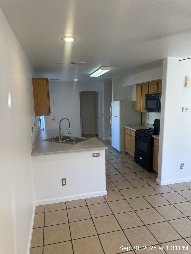 Photo - 9914 Keephills St