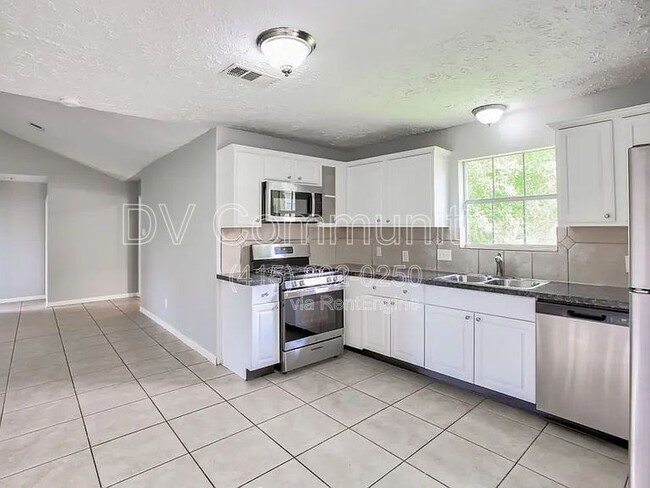 Photo - 1204 McDugald Rd