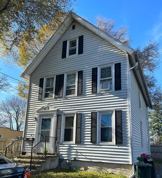 Building Photo - 3 Florence Ave Unit 1 and 2
