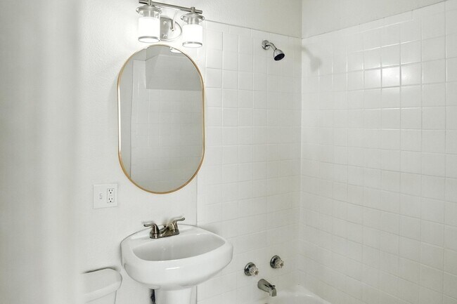 Photo - 1368 Lafayette St Unit 9