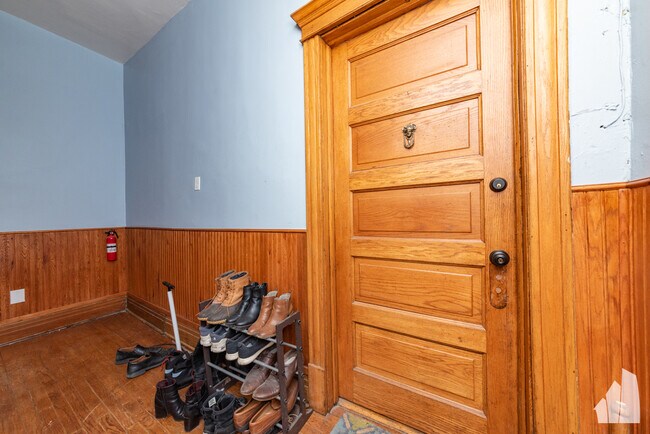 Photo - 3336 N Sheffield Ave Unit 2