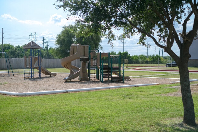 Playgrounds - Ambroise Village