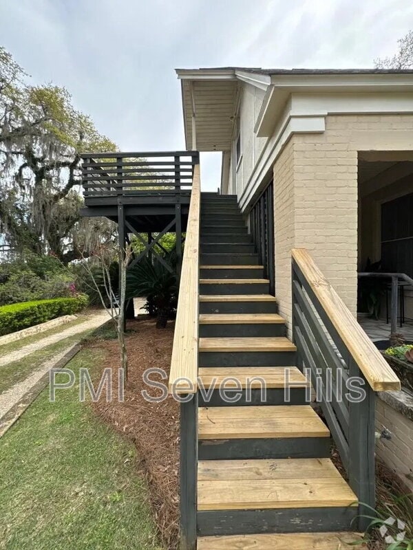 Building Photo - 1643 Fernando Dr Unit 2 Rental