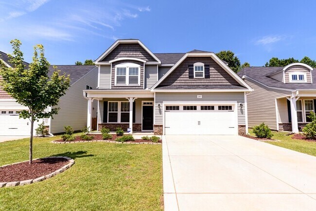 Available Now!! Beautiful 4 Bedroom home w... - Available Now!! Beautiful 4 Bedroom home w...