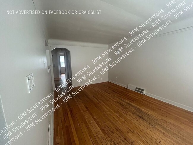 Photo - 23511 Majestic-