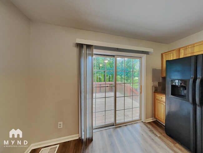 Photo - 15 Eason Ct
