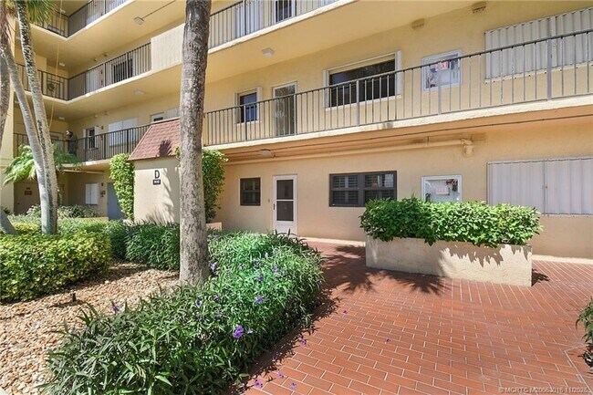 Photo - 7410 S Ocean Dr Unit 107