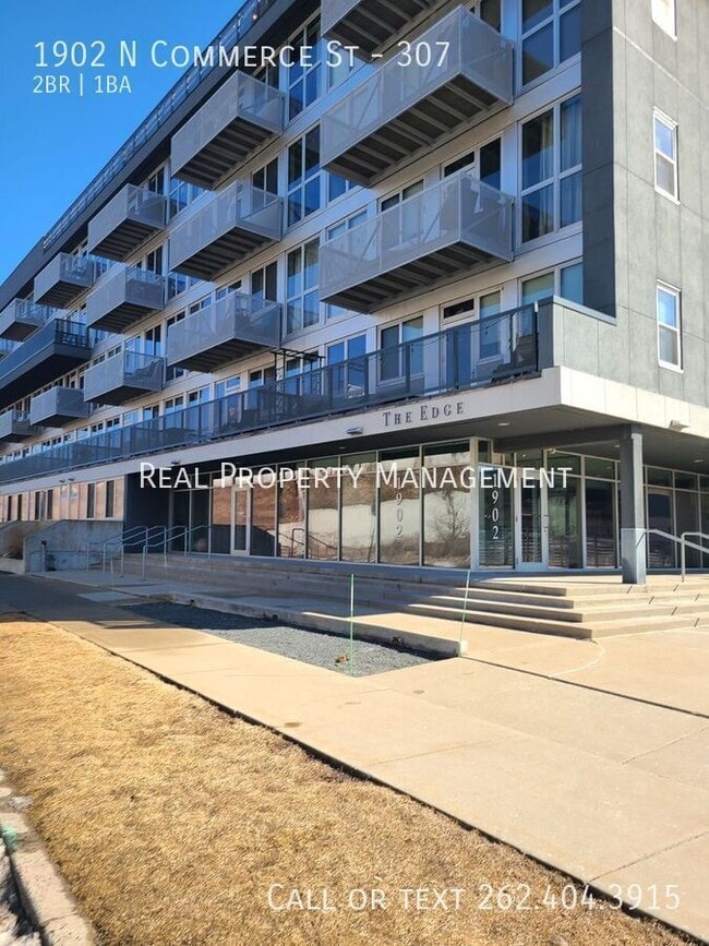 Photo - 1902 N Commerce St