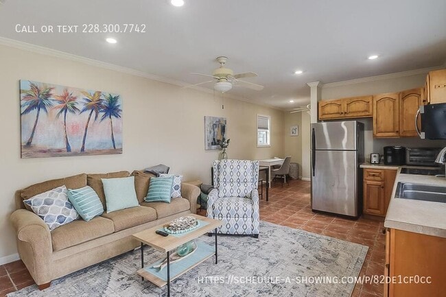 Photo - 176 Markham Dr